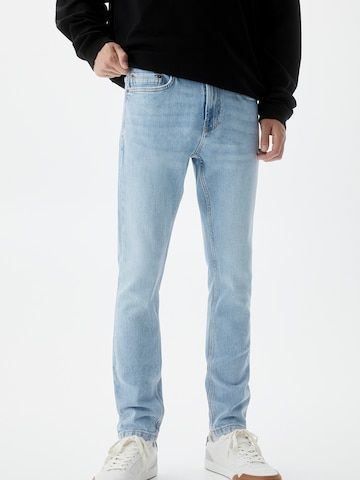 Pull&Bear Slimfit Jeans in Blauw: voorkant