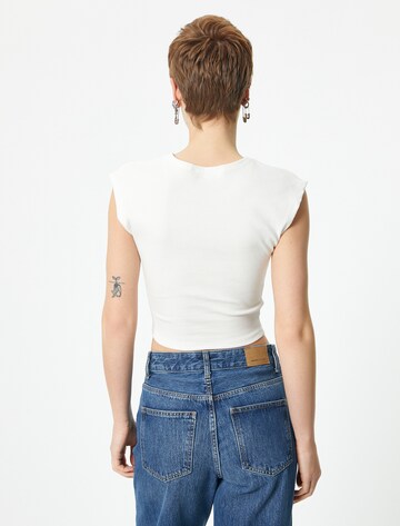 Koton T-shirt in Weiß