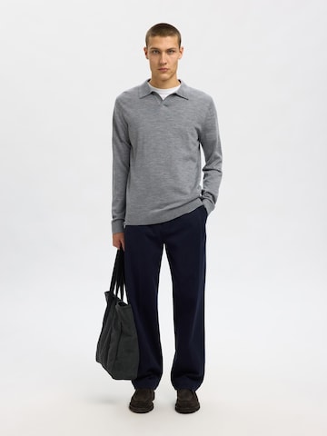 SELECTED - Loosefit Pantalón de pinzas en azul