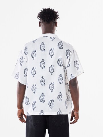 VAMOS CLO Comfort fit Button Up Shirt in White