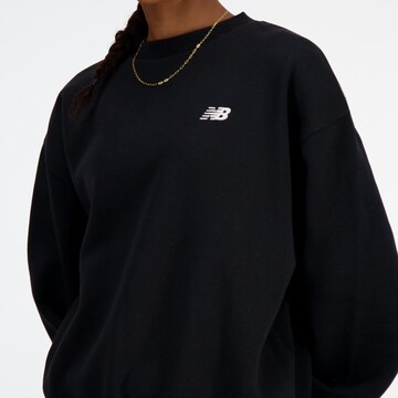 new balance Sweatshirt in Black