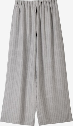 Bershka Широки крачоли Панталон в сиво: отпред