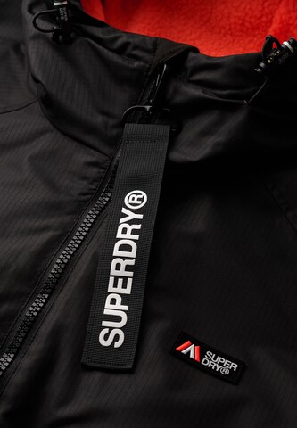 Superdry Tussenmantel in Zwart
