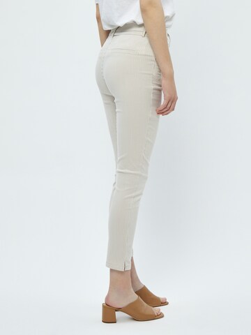 Slimfit Pantaloni 'Carma' di minus in beige