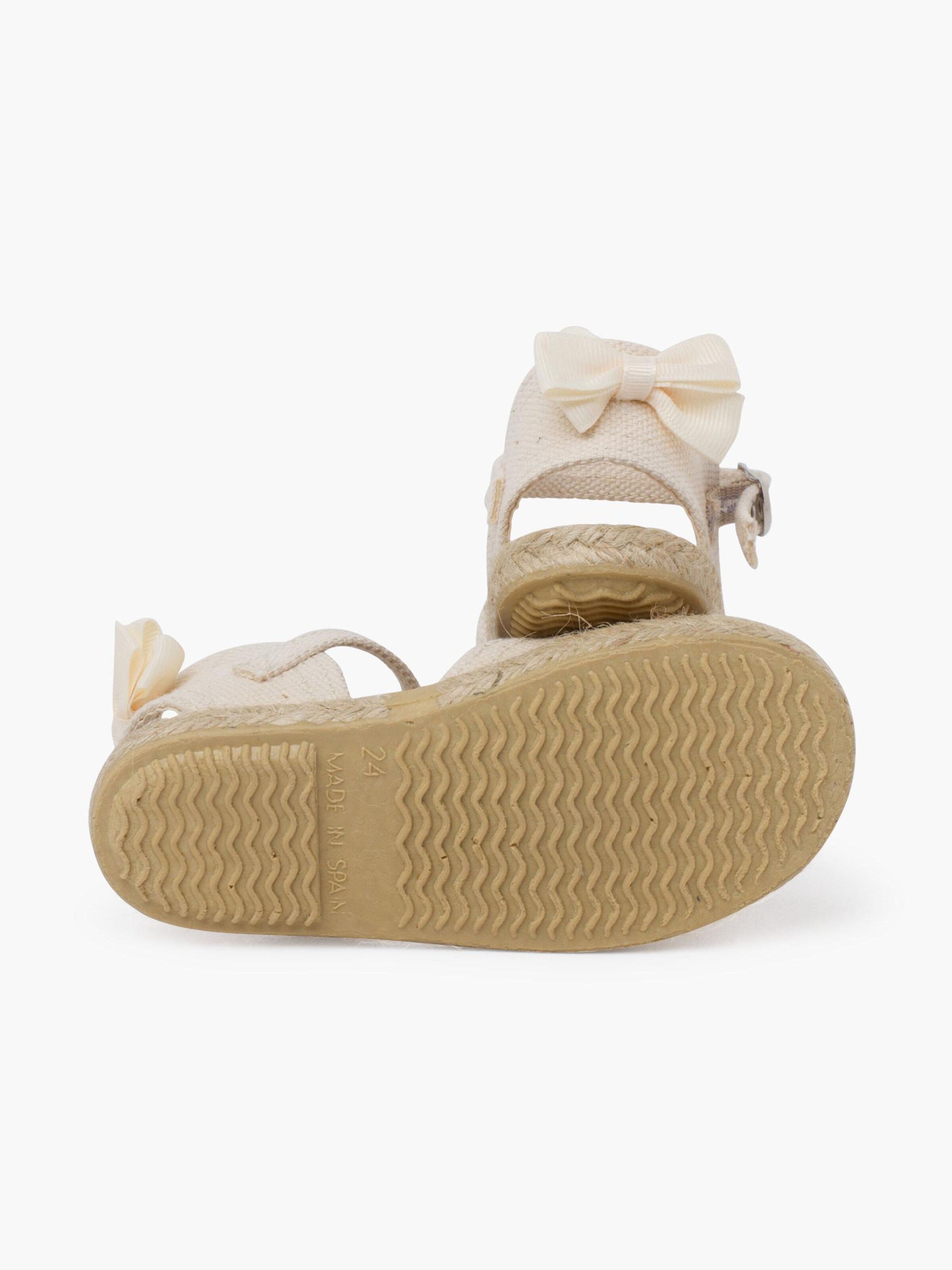 Pisamonas Sandalen in Beige