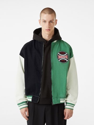 Bershka Between-Season Jacket in Green: front