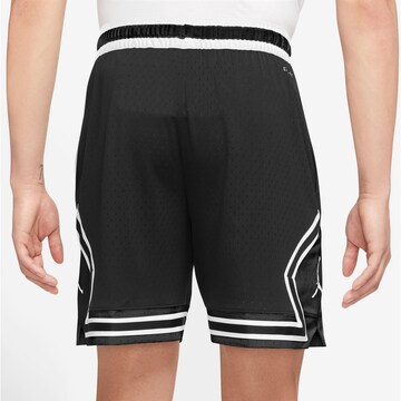 Jordan Lużny krój Spodnie sportowe 'Diamond' w kolorze czarny