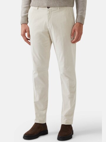 Boggi Milano Regular Chino trousers in Beige: front