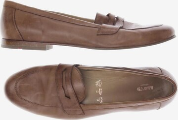 LLOYD Flats & Loafers in 39 in Brown: front