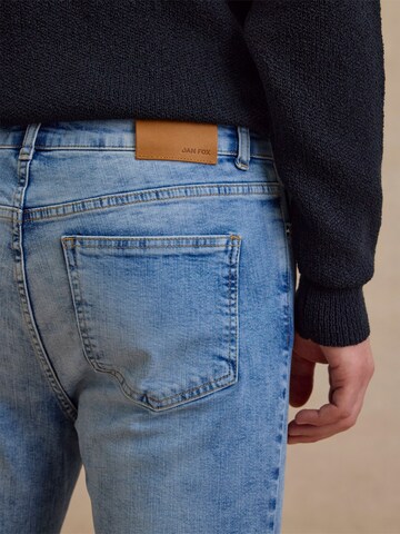 DAN FOX APPAREL Слим Джинсы 'Lian' в Синий