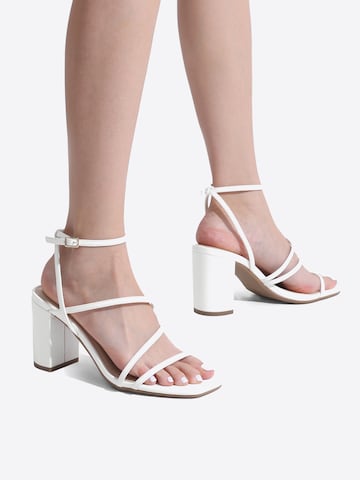 Dream Pairs Strap Sandals in White