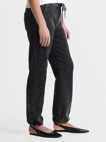 BIG STAR Tapered Jeans 'Robbin' in Black