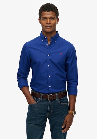 Coupe regular Chemise 'Oxford' Superdry en bleu : devant