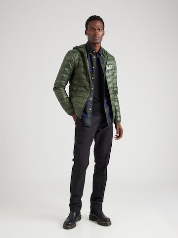 EA7 Emporio Armani - Chaqueta de invierno en verde