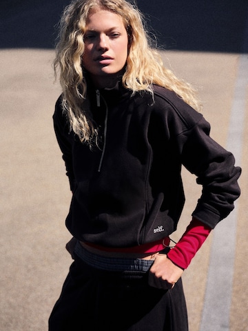 self. - Sudadera en marrón: frente