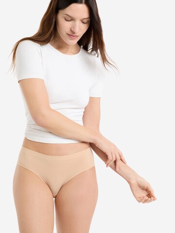 Slip 'Aube' ETAM en beige