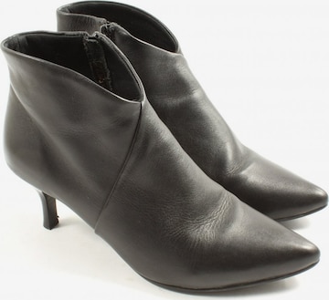 ANDREA CONTI Dress Boots in 38 in Black: front