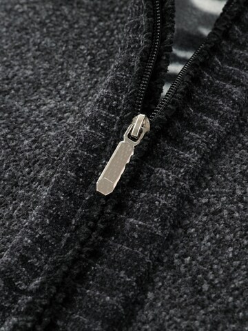 Youthup Knit Cardigan in Grey