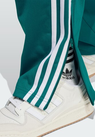 ADIDAS ORIGINALS Regular Trousers 'Adicolor Classics Firebird' in Green