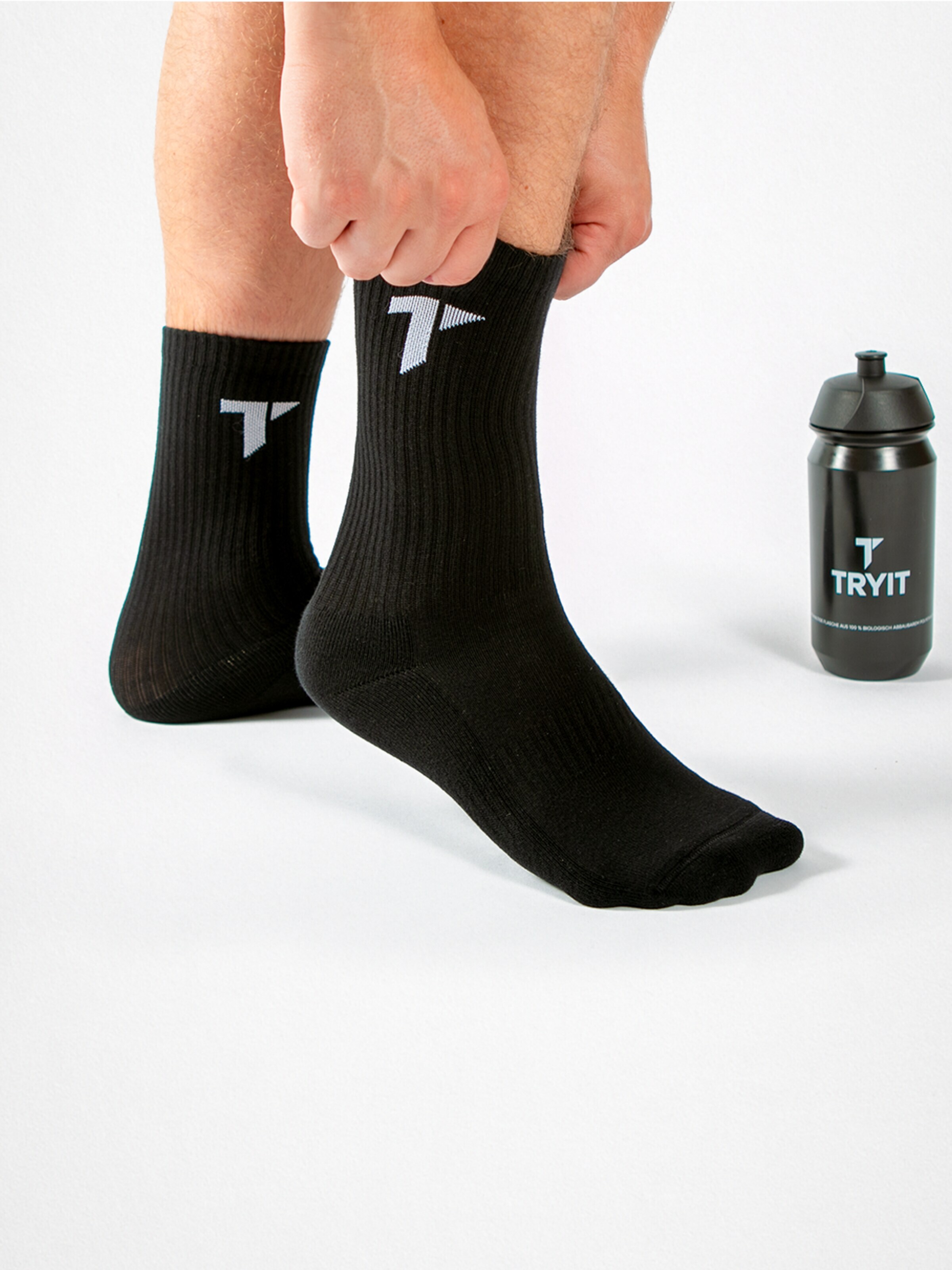 TRYIT Athletic Socks 'mit Komfortsohle' in Black: front