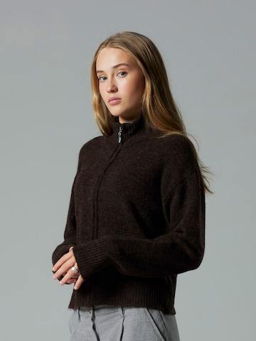 LMTD Cardigan i brun: forside