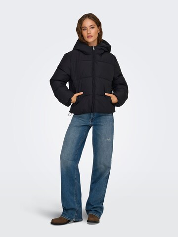Veste d’hiver 'ONLJUTA' ONLY en noir