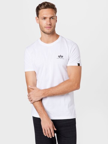 T-Shirt ALPHA INDUSTRIES en blanc : devant