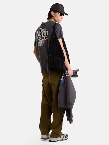 Maglietta 'Retro Trail' di THE NORTH FACE in grigio