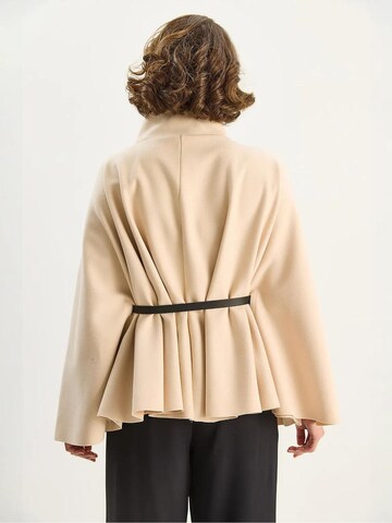 Bianco Lucci Tussenmantel in Beige