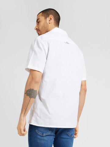 Tommy Jeans Regular fit Button Up Shirt in White