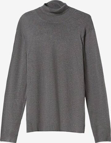 Bershka Sweater in Grey: front