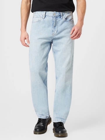 Calvin Klein Jeans Loosefit Jeans in Blauw: voorkant