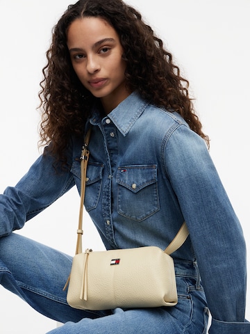 Tommy Jeans Válltáska - bézs