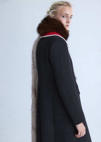 MANGO Between-seasons coat in Black
