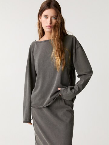 Pull&Bear Majica | siva barva: sprednja stran