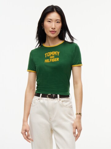 TOMMY HILFIGER - Camiseta 'Varsity' en verde: frente