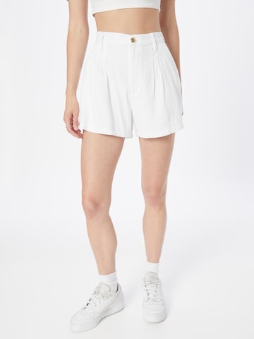 Loosefit Pantaloni con pieghe 'EMEA' di HOLLISTER in bianco: frontale