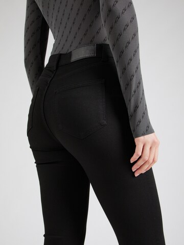 Noisy may Flared Jeans 'NMSALLIE' i svart