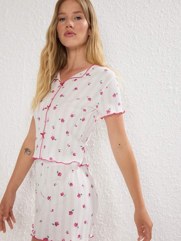 Shorty Trendyol en blanc