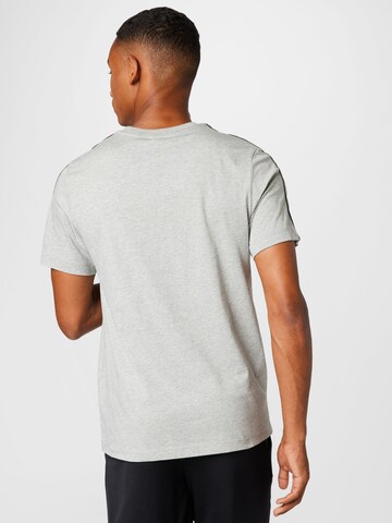 Nike Sportswear - Camiseta en gris