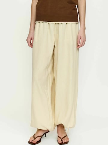 Soft Rebels Szabványos Nadrág ' SRYindi ' - bézs