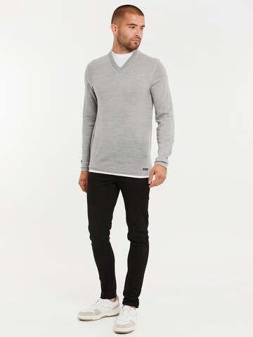 Threadbare Pullover in Grau