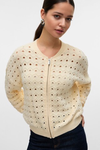 VERO MODA Strickjacke 'VMETTA' in Beige