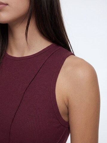 Haut 'Frieda' studioselect en rouge
