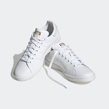 ADIDAS ORIGINALS - Zapatillas deportivas bajas 'Stan Smith' en blanco