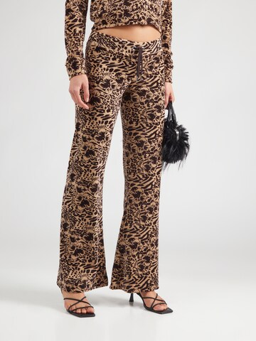 Juicy Couture Flared Παντελόνι 'LISA' σε καφέ: μπροστά