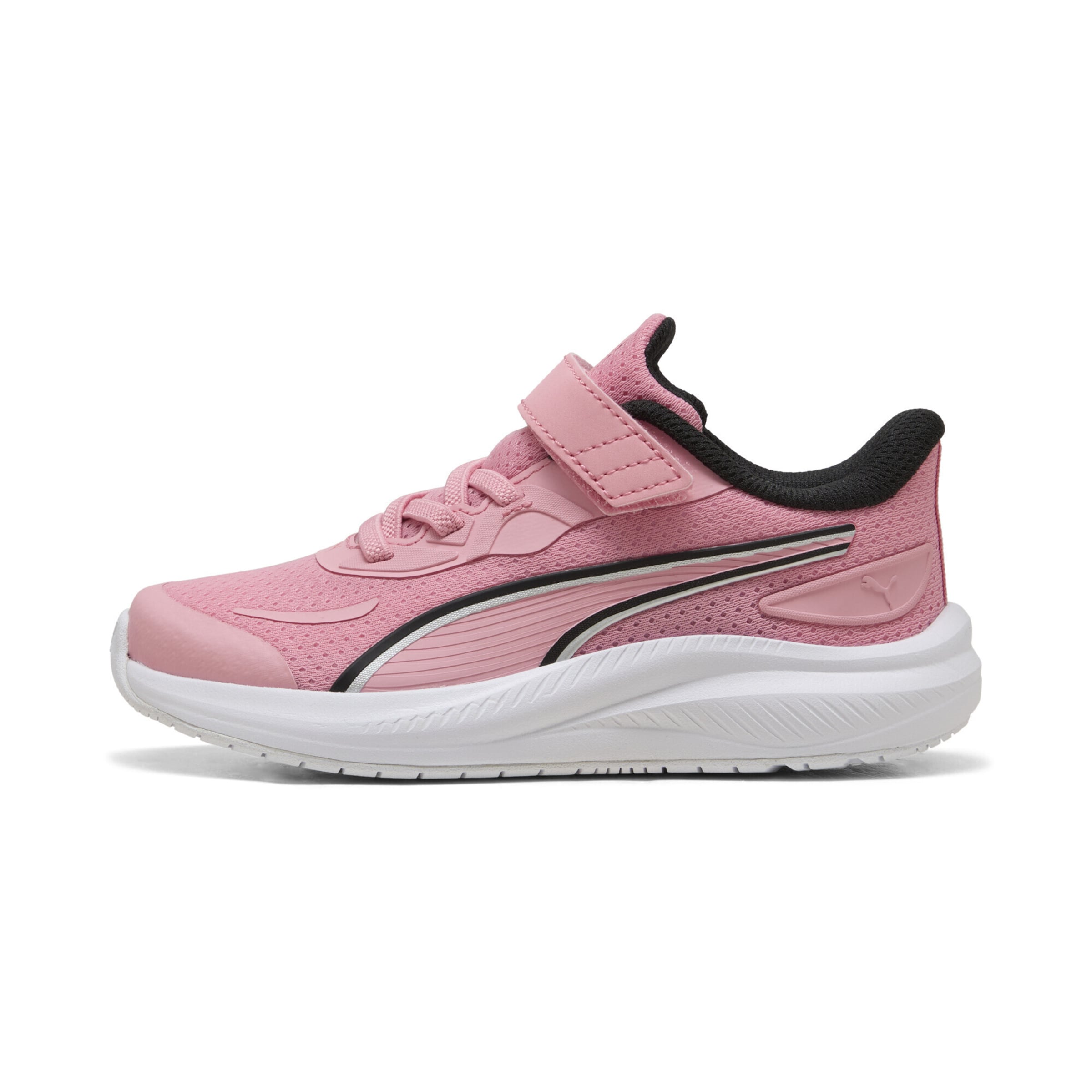 PUMA Sneakers in Pink: front