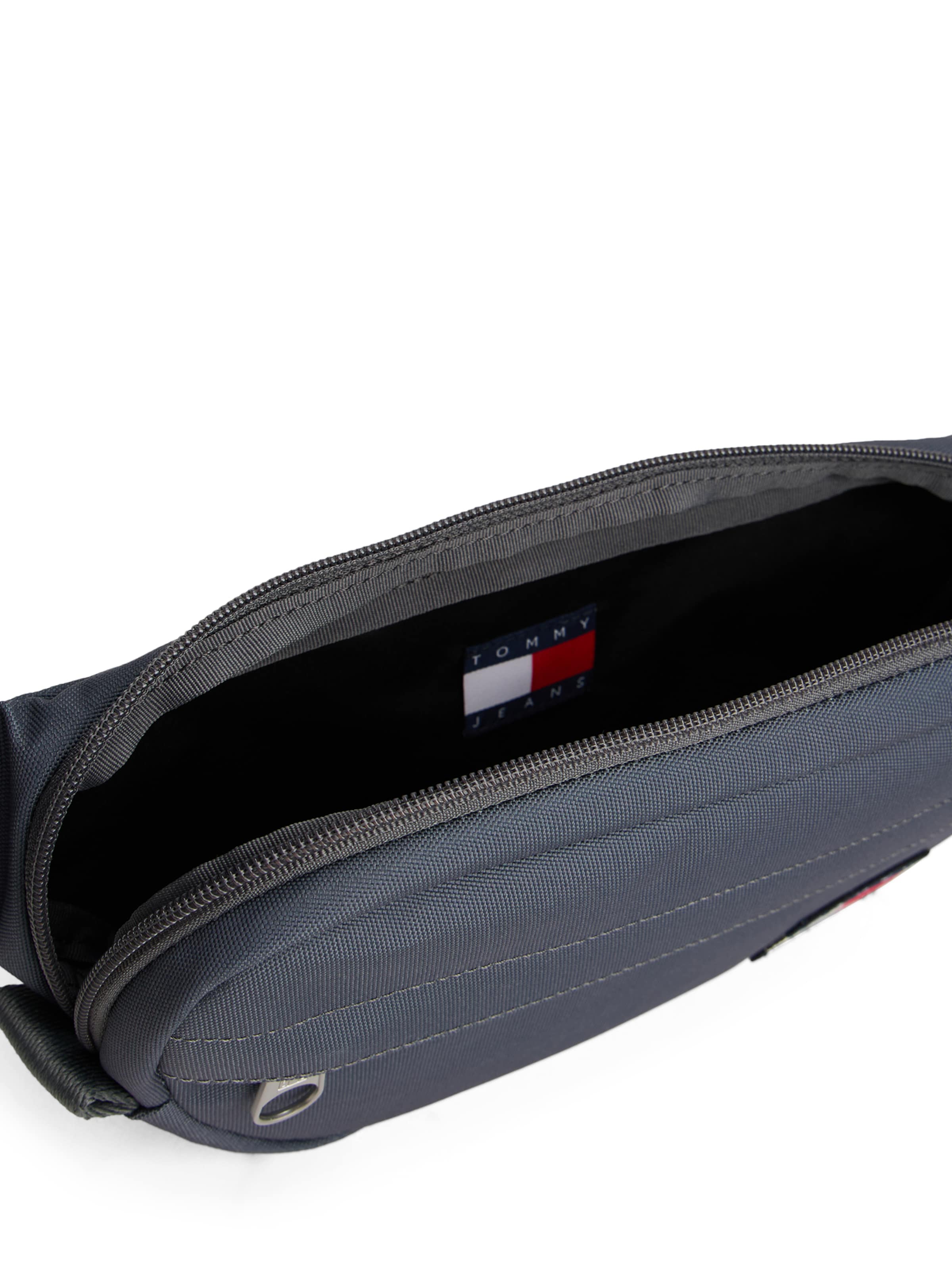 Tommy Jeans Поясная сумка 'ESS' в Серый