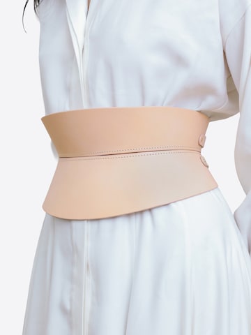 Haute Cuir Riem 'Rounded Hourglass Corset Belt' in Beige