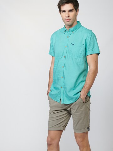 KOROSHI - Regular Fit Camisa em verde: frente